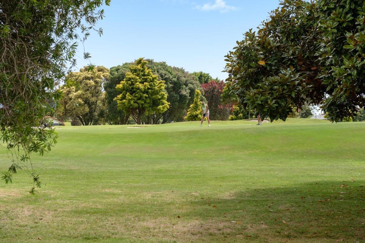 Golfers Delight In Quiet Cul De Sac Mount Maunganui Exterior foto